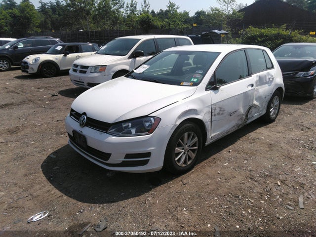 3VW217AU2FM085958 Volkswagen Golf Tsi S