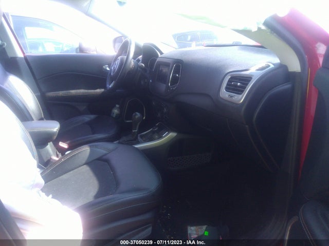 2018 JEEP COMPASS LATITUDE VIN: 3C4NJDBBXJT238905