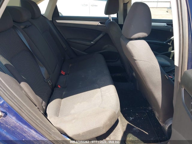 1VWAS7A33GC008020 Volkswagen Passat 1.8t S