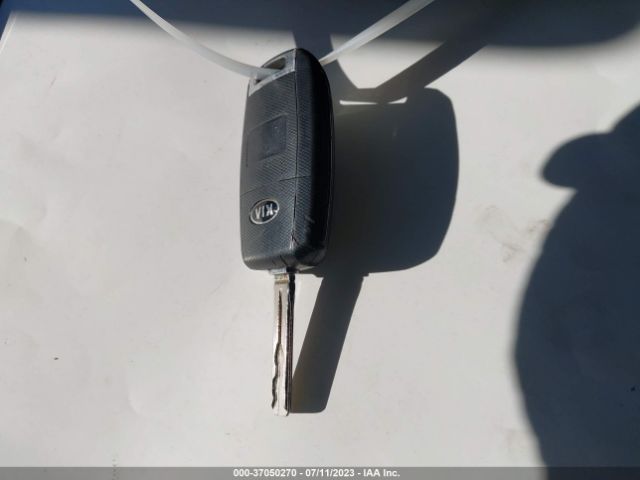 5XXGM4A75FG490903 KIA Optima Lx