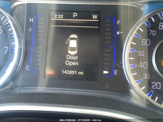 Chrysler 200 Limited 2016 1C3CCCAB0GN160225 Image 13