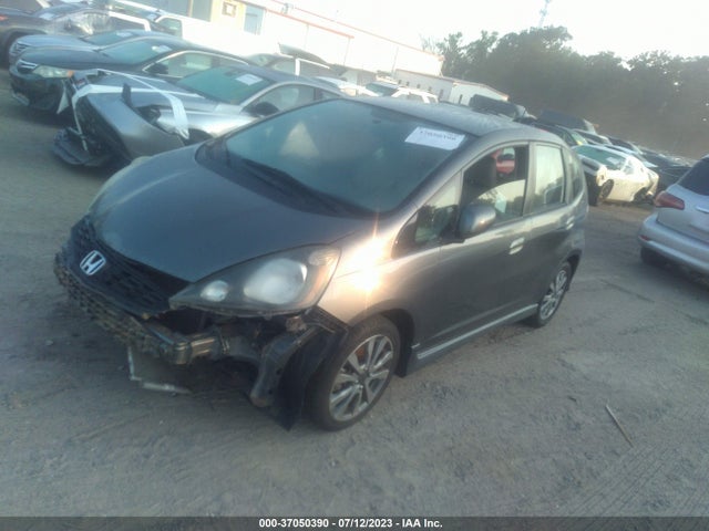 2012 HONDA FIT SPORT VIN: JHMGE8H57CC015028
