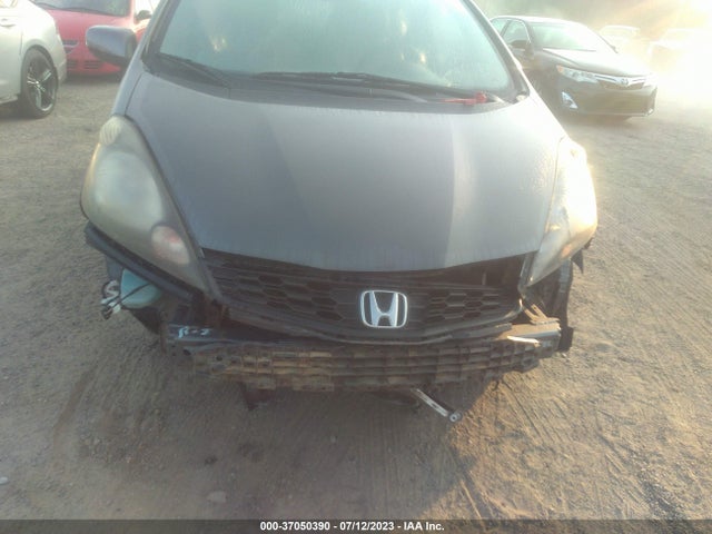 2012 HONDA FIT SPORT VIN: JHMGE8H57CC015028