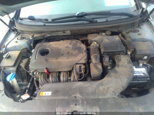 2016 HYUNDAI SONATA 2.4L SE VIN: 5NPE24AF5GH313178