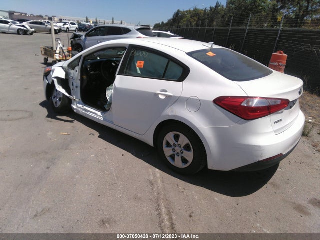 KIA FORTE LX 2016 KNAFK4A68G5581496 Image 3