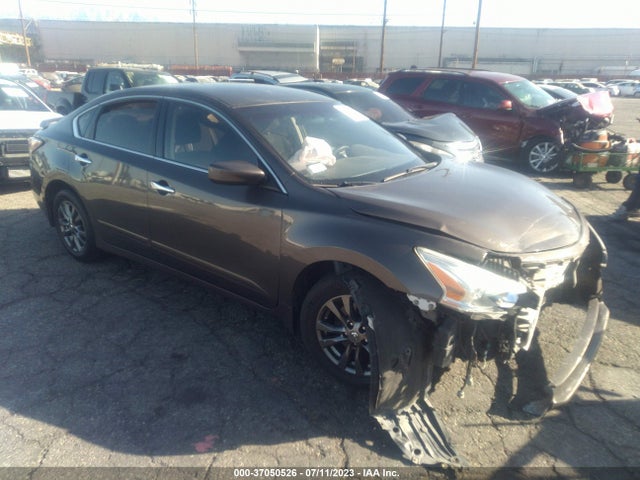 2015 1N4AL3AP4FN896331 main image