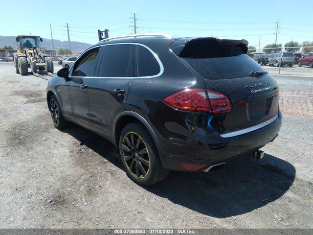 2012 PORSCHE CAYENNE S HYBRID VIN: WP1AE2A24CLA90725