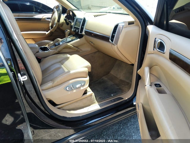 2012 PORSCHE CAYENNE S HYBRID VIN: WP1AE2A24CLA90725