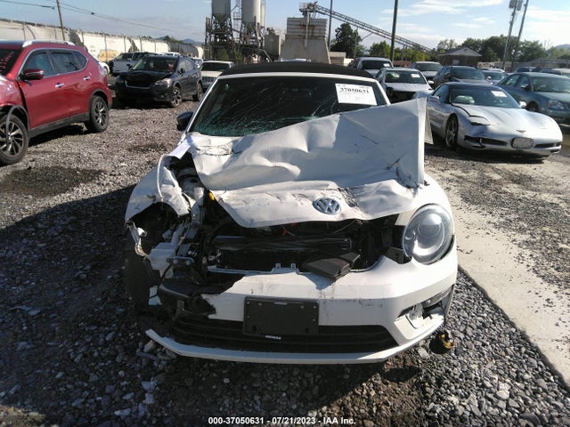 3VW517ATXEM817806 Volkswagen Beetle Convertible 1.8t W/premium
