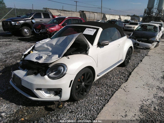 3VW517ATXEM817806 Volkswagen Beetle Convertible 1.8t W/premium