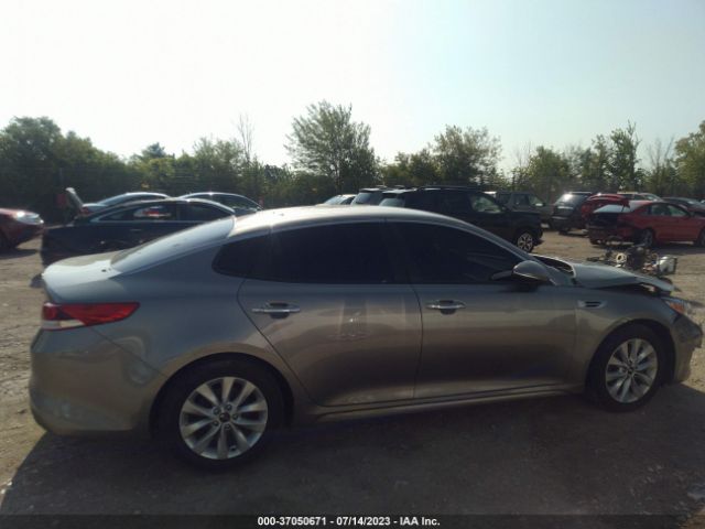 5XXGT4L38JG262206 KIA Optima Lx