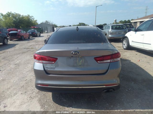 5XXGT4L38JG262206 KIA Optima Lx