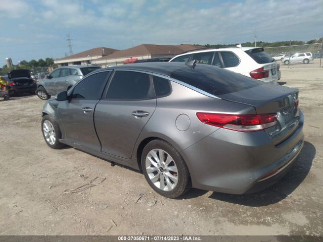 5XXGT4L38JG262206 KIA Optima Lx