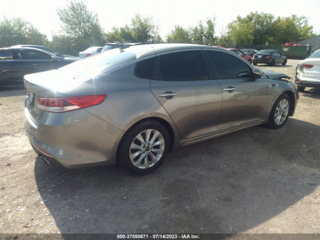 5XXGT4L38JG262206 KIA Optima Lx