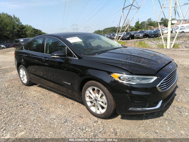 2019 3FA6P0MU4KR192597 main image