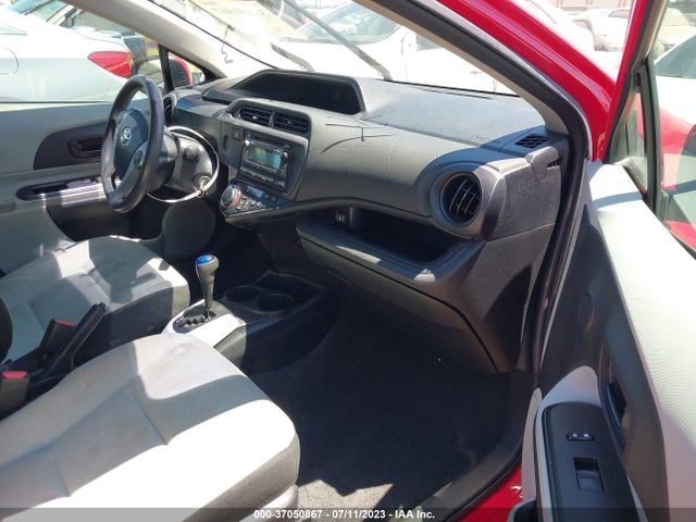 Toyota Prius C One/three/two/four 2014 JTDKDTB3XE1077627 Image 11
