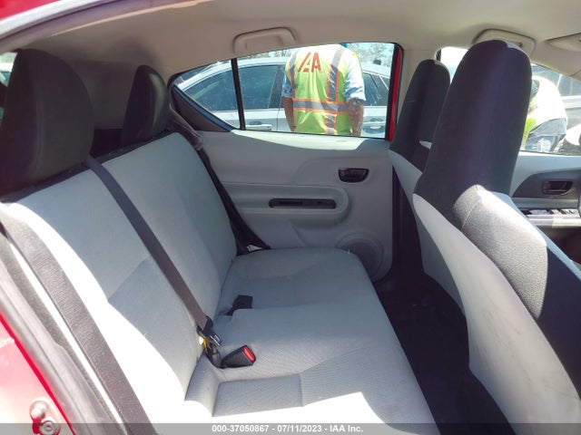 Toyota Prius C One/three/two/four 2014 JTDKDTB3XE1077627 Image 14