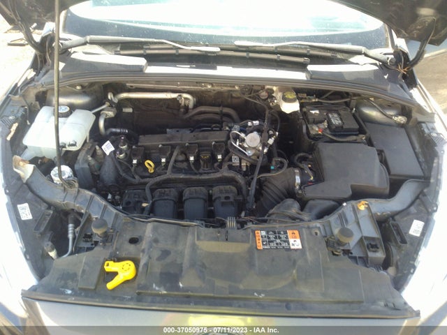 Ford FOCUS SE 2017 1FADP3F21HL286075 Image 10