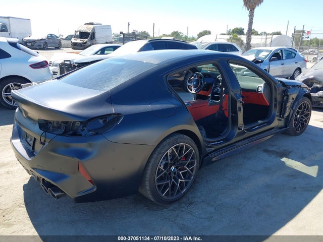 2022 BMW M8, VIN: WBSGV0C03NCJ42806