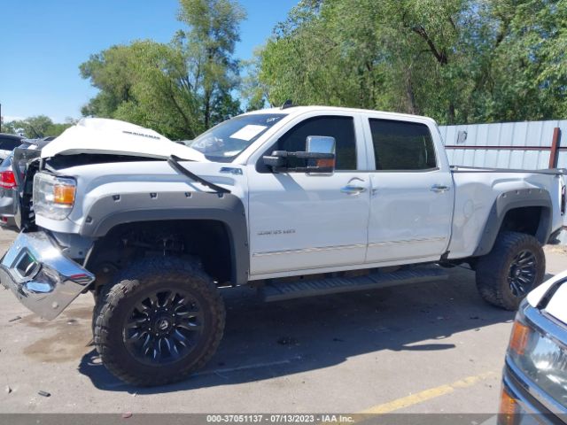 1GT12TE84GF157570 GMC Sierra 2500hd Slt