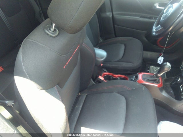 ZACCJBCB3HPG61627 Jeep Renegade Trailhawk
