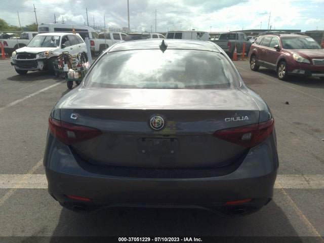 2022 Alfa Romeo Giulia, VIN: ZARFAMBN3N7653577