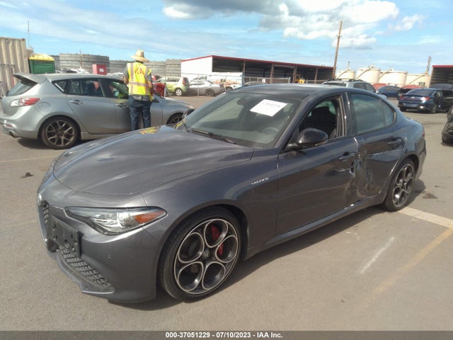 2022 Alfa Romeo Giulia, VIN: ZARFAMBN3N7653577