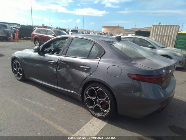 2022 Alfa Romeo Giulia, VIN: ZARFAMBN3N7653577