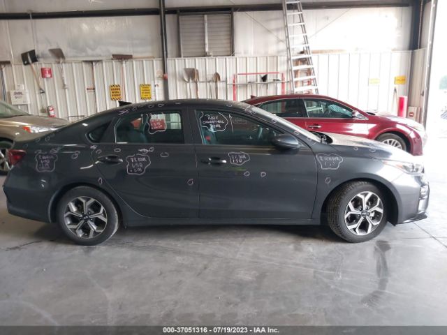 3KPF24AD5ME310560 KIA Forte Lxs