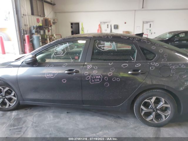 3KPF24AD5ME310560 KIA Forte Lxs