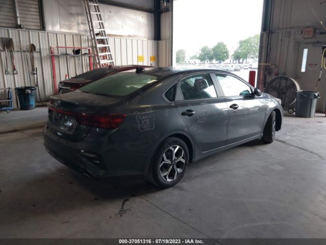 3KPF24AD5ME310560 KIA Forte Lxs
