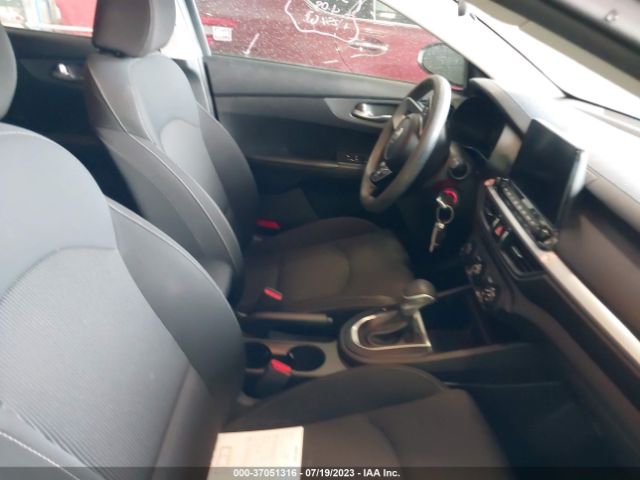 3KPF24AD5ME310560 KIA Forte Lxs