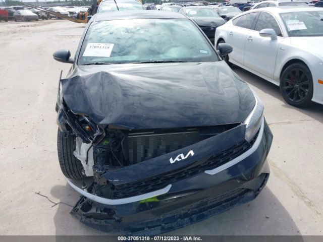 3KPF24AD9PE609974 KIA Forte Lxs