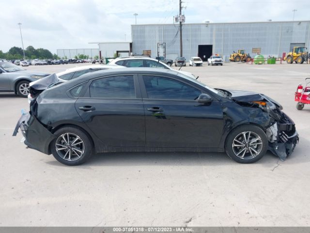 3KPF24AD9PE609974 KIA Forte Lxs