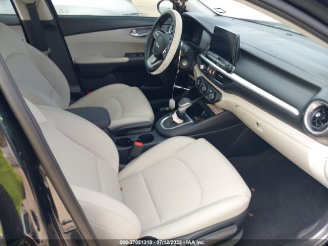 3KPF24AD9PE609974 KIA Forte Lxs