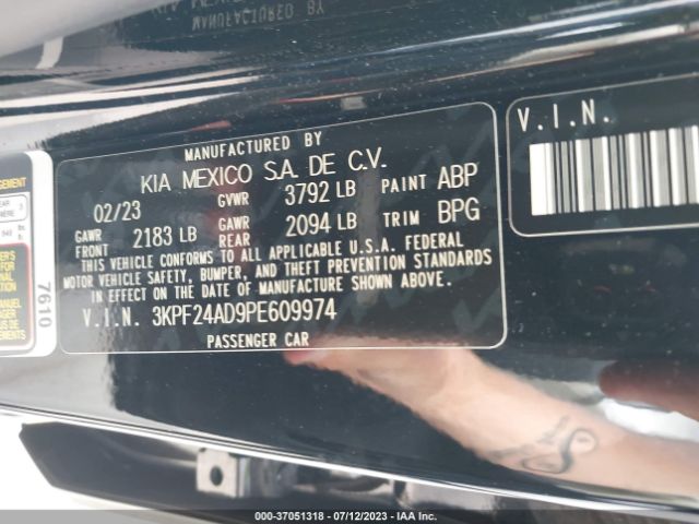 3KPF24AD9PE609974 KIA Forte Lxs