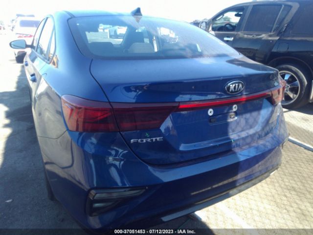 3KPF24AD1ME286290 KIA Forte Lxs