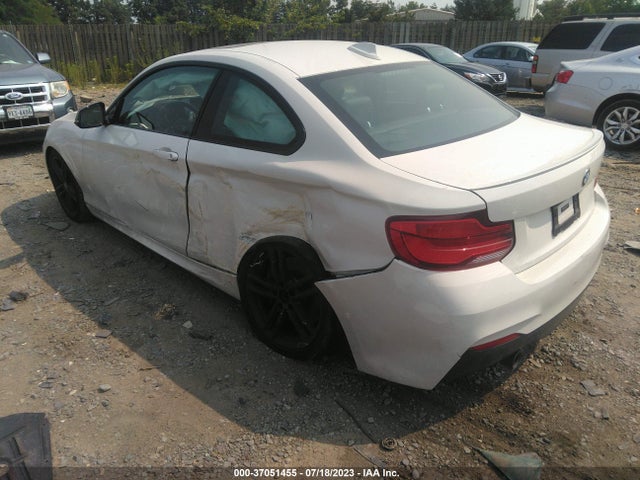 BMW 2 Series M240i 2018 WBA2J5C55JVB28068 Image 3