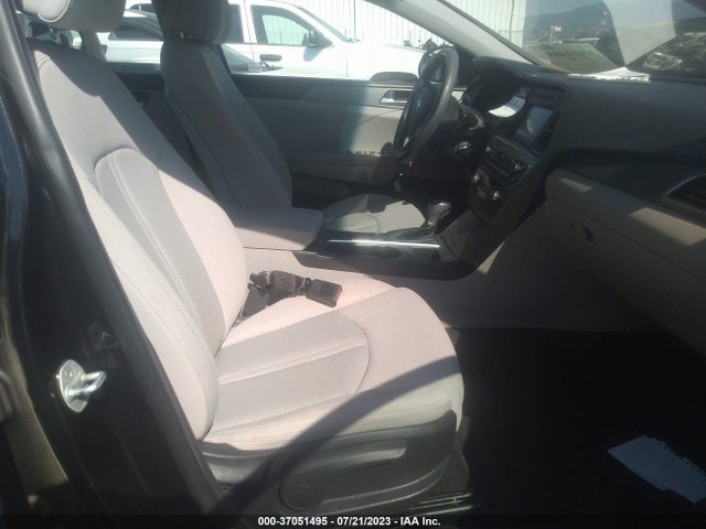 2017 HYUNDAI SONATA SE VIN: 5NPE24AFXHH569866