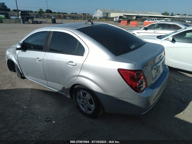 Chevrolet SONIC LS 2015 1G1JA5SH7F4157844 Image 5