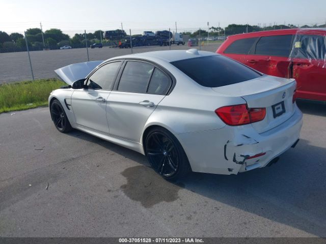 2016 BMW M3 WBS8M9C57G5E68948 Photo 2