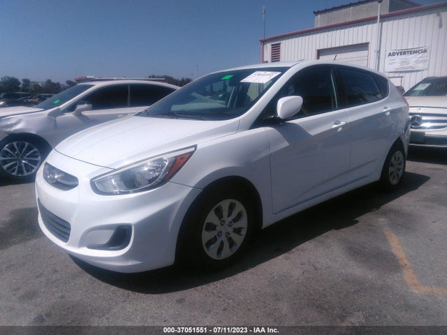 Hyundai ACCENT GS 2015 KMHCT5AE1FU227609 Image 2