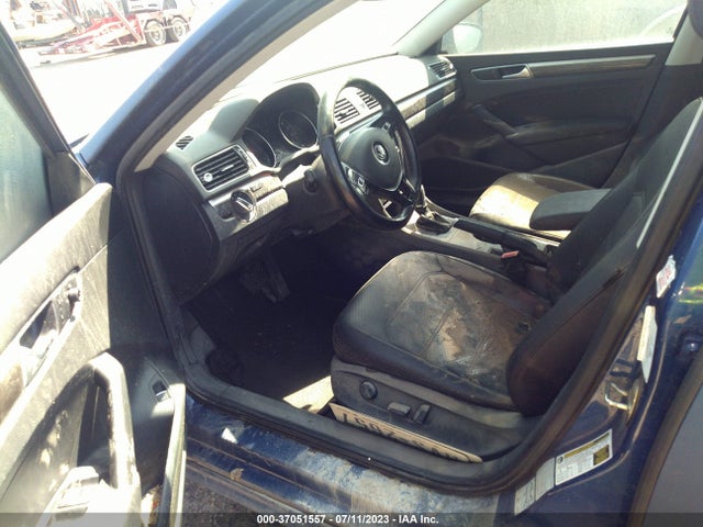1VWBT7A30GC010826 Volkswagen Passat 1.8t Se