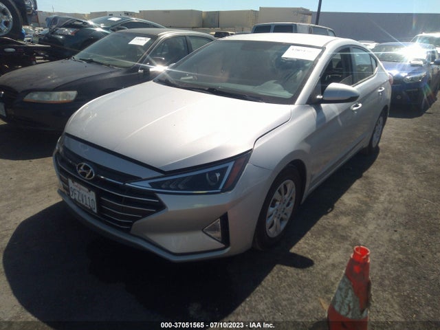 Hyundai ELANTRA SE 2019 5NPD74LF8KH476152 Image 2