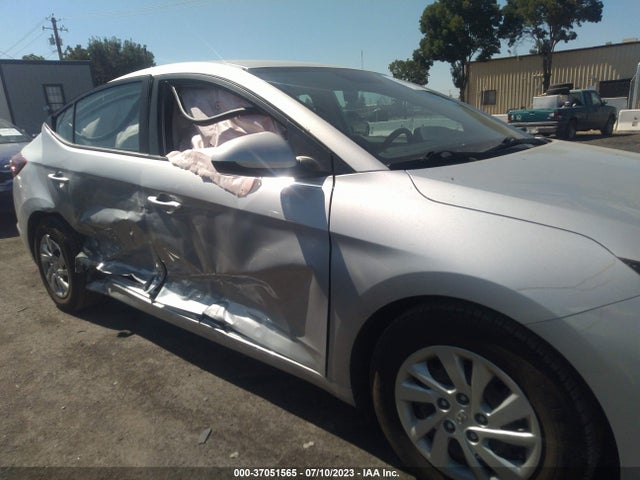 2019 HYUNDAI ELANTRA SE VIN: 5NPD74LF8KH476152