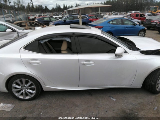 JTHBA1D22G5009513 Lexus IS 200T