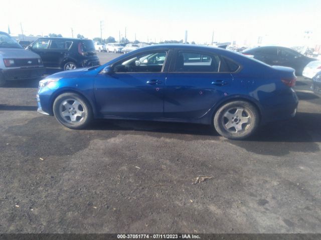 3KPF24AD9KE105949 KIA Forte Lxs