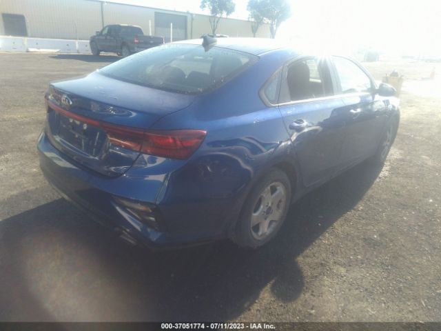 3KPF24AD9KE105949 KIA Forte Lxs