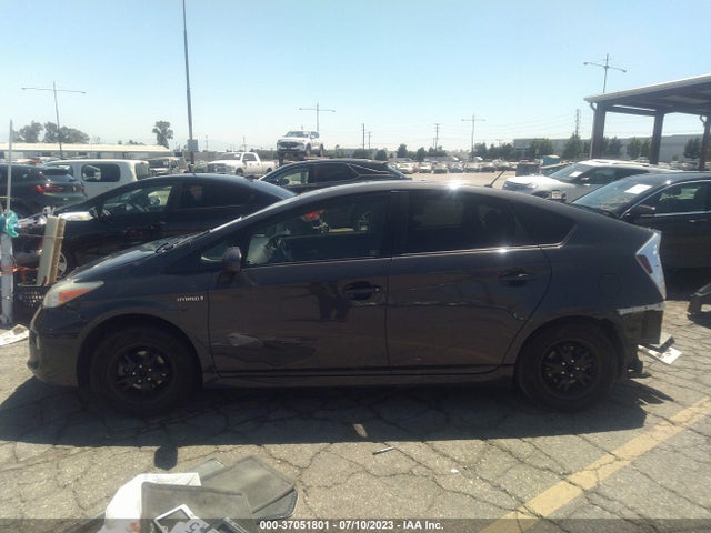 Toyota Prius Four 2015 JTDKN3DU1F0476615 Image 7