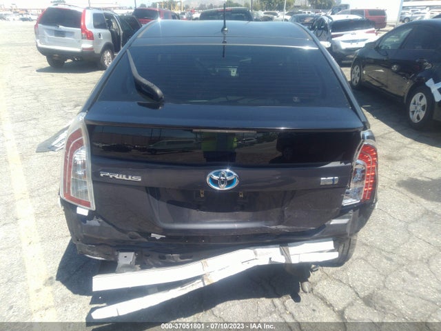 Toyota Prius Four 2015 JTDKN3DU1F0476615 Image 9